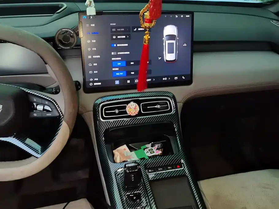 Geely Boyue L — миниатюра 13