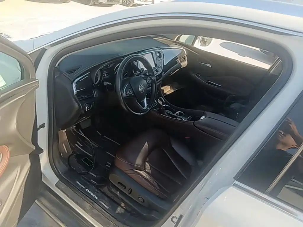 Buick Envision Plus — миниатюра 16