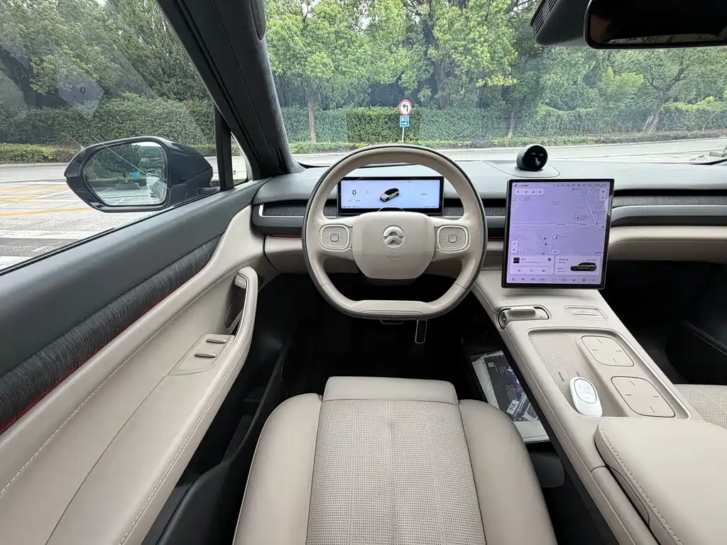 NIO ES8 — миниатюра 11