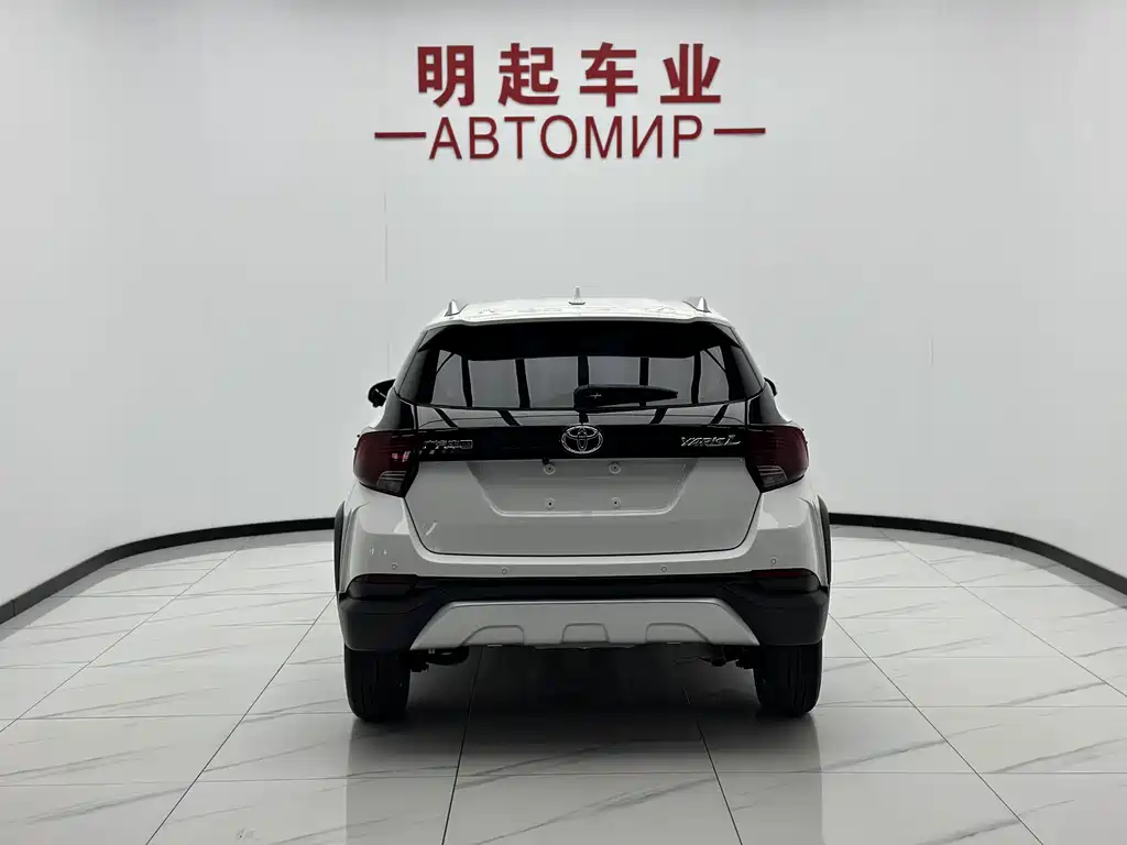 Toyota Yaris L — миниатюра 10