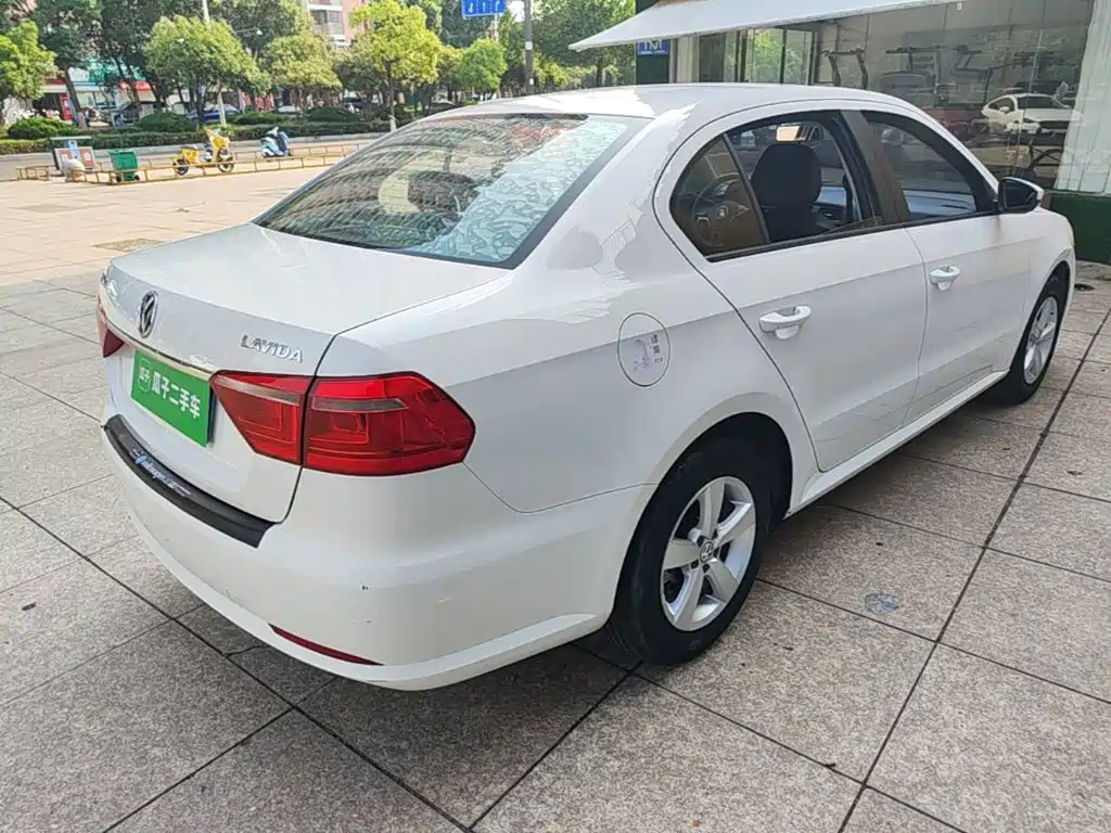 Volkswagen Lavida — миниатюра 7