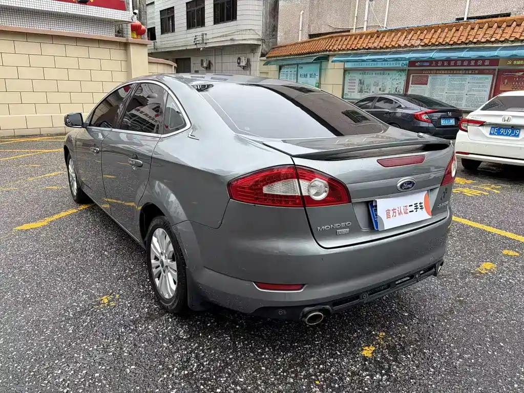Ford Mondeo Zhisheng — миниатюра 7
