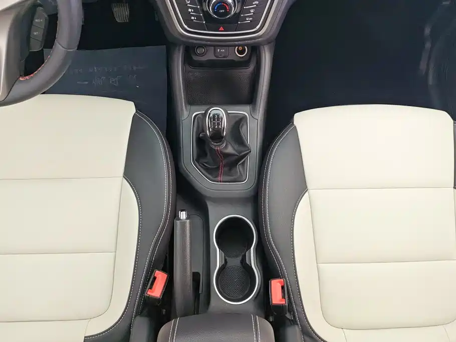 Changan CS35 — миниатюра 16