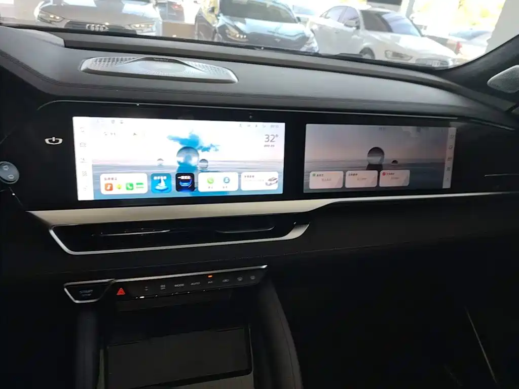 Geely Xingyue L — миниатюра 13