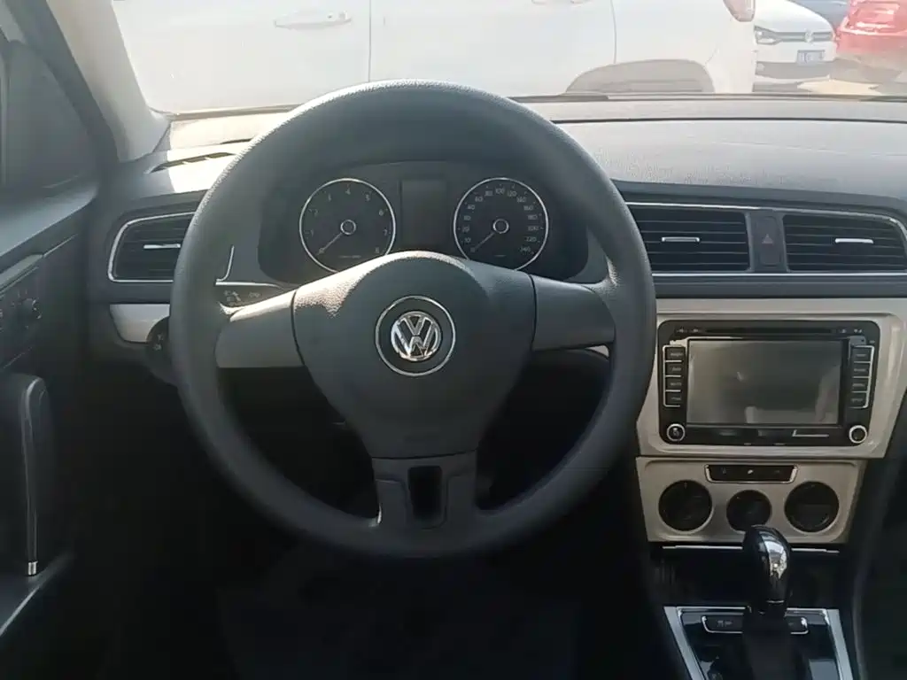 Volkswagen Lavida — миниатюра 11