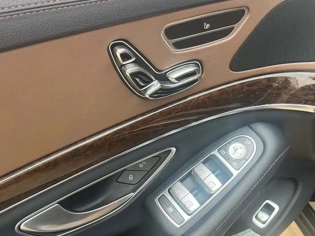Mercedes-Benz S-Class — миниатюра 14