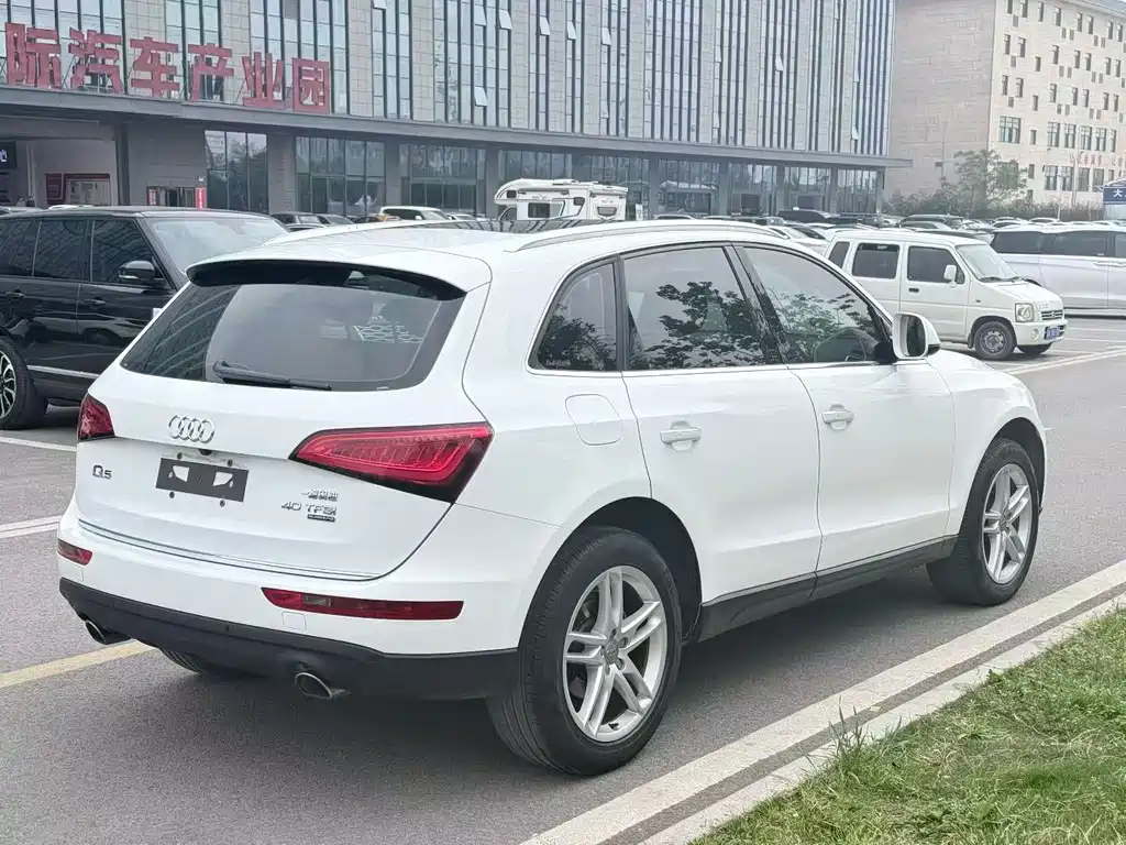 Audi Q5 — миниатюра 9