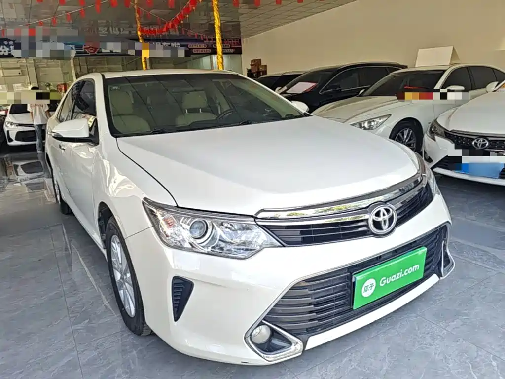 Toyota Camry — миниатюра 4