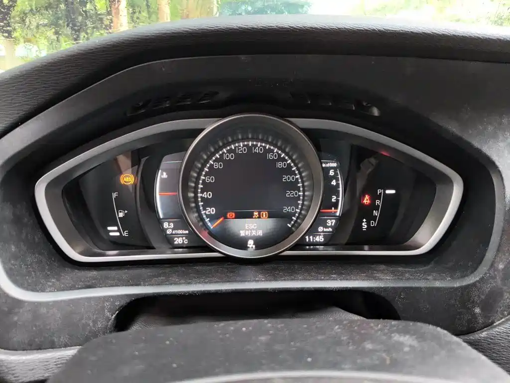 Volvo V40 — миниатюра 12