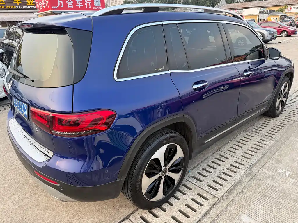 Mercedes-Benz GLB — миниатюра 6