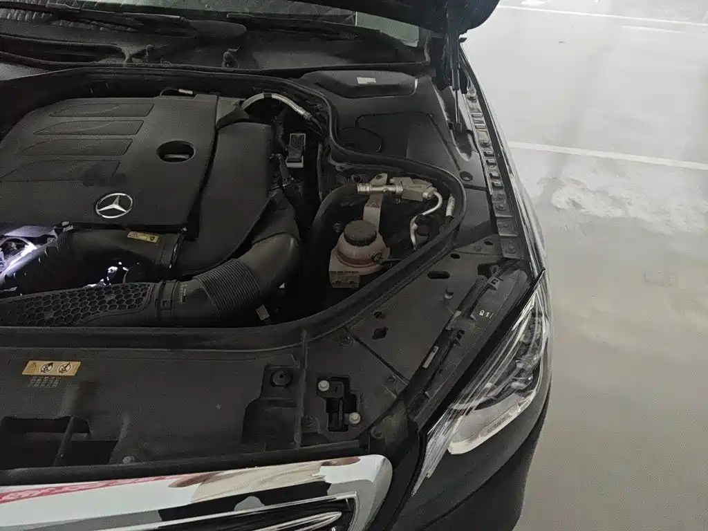 Mercedes-Benz S-Class — миниатюра 21