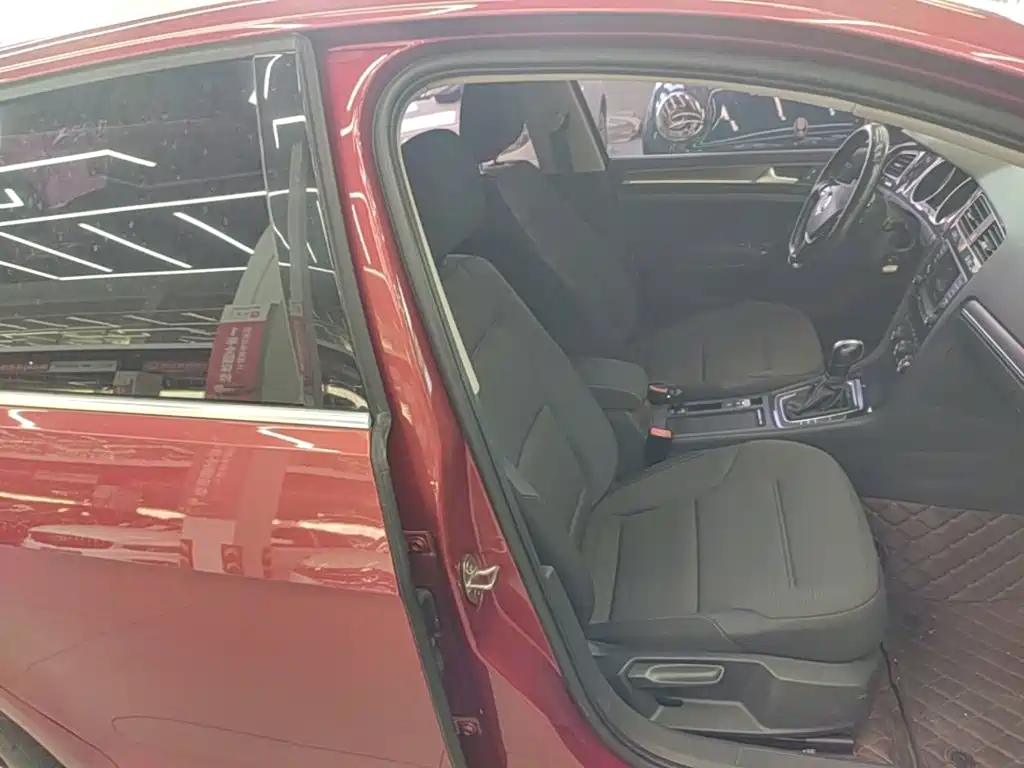 Volkswagen Golf — миниатюра 25