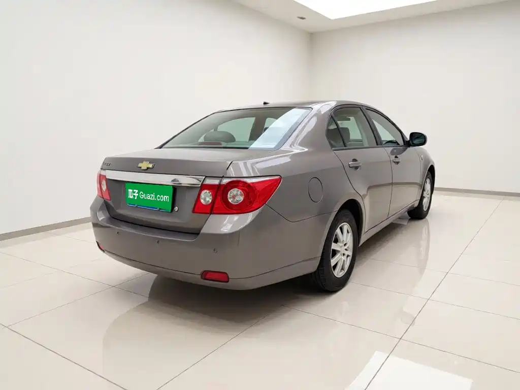 Chevrolet Epica — миниатюра 6