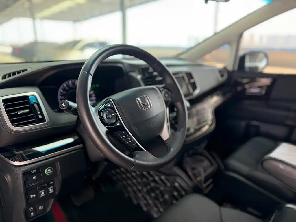 Honda Odyssey — миниатюра 6