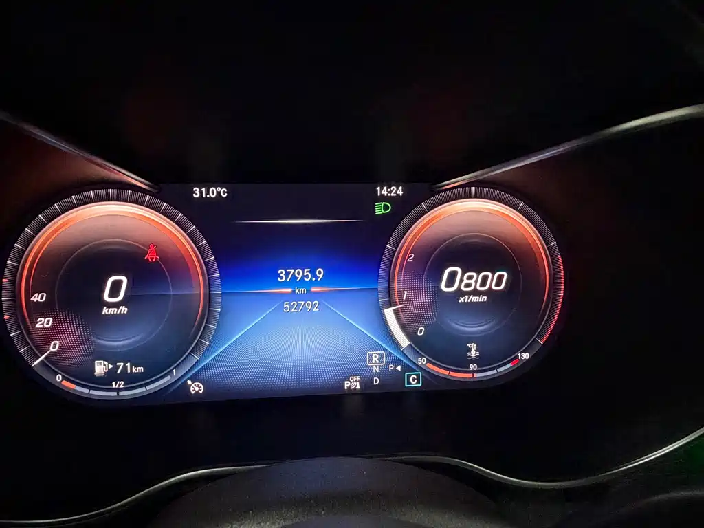 Mercedes-Benz GLC — миниатюра 16