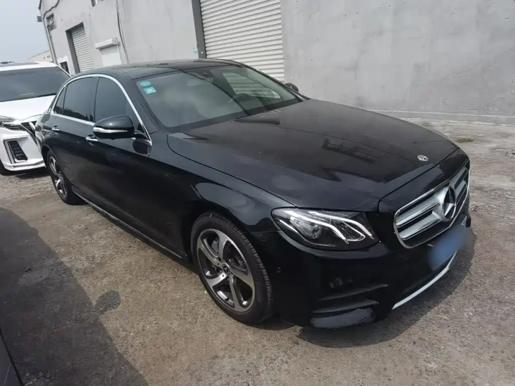Mercedes-Benz E-Class — миниатюра 22