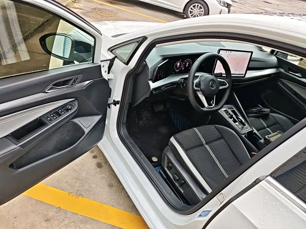 Volkswagen Golf — миниатюра 16