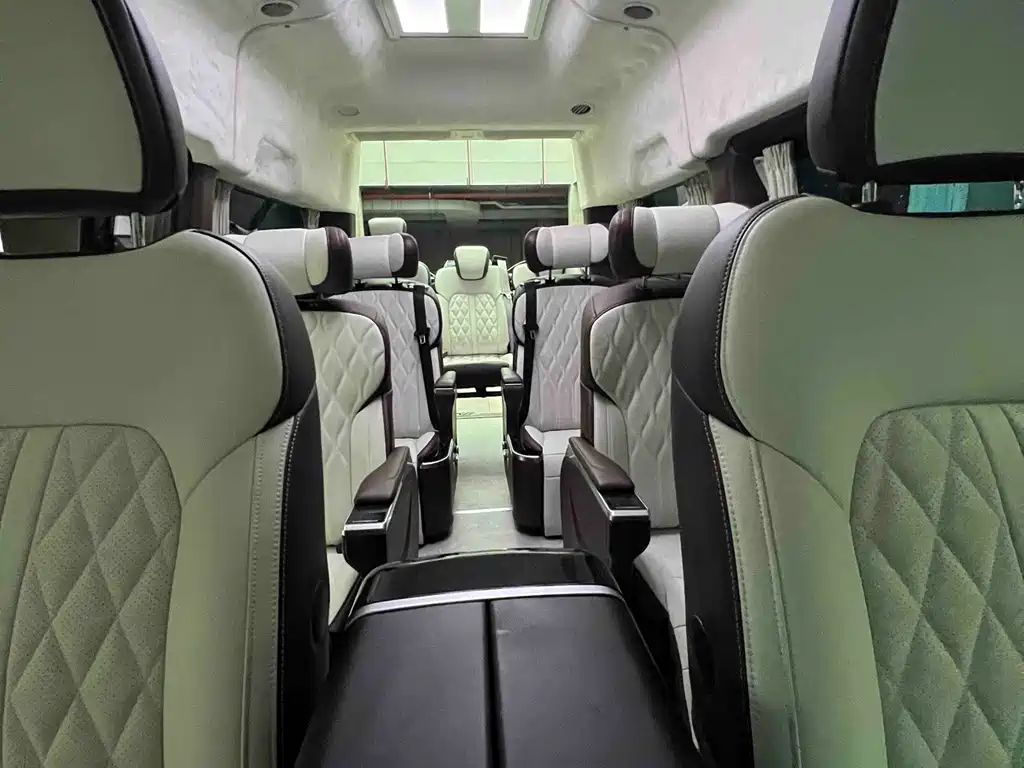 Ford Transit — миниатюра 7