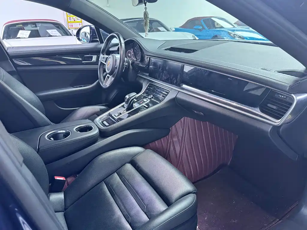 Porsche Panamera — миниатюра 6