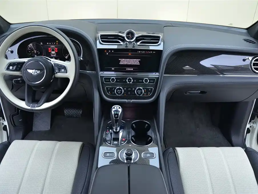 BENTLEY TIMYUE PLUG IN HYBRID