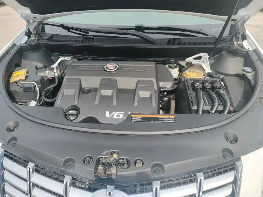 Cadillac SRX — миниатюра 10