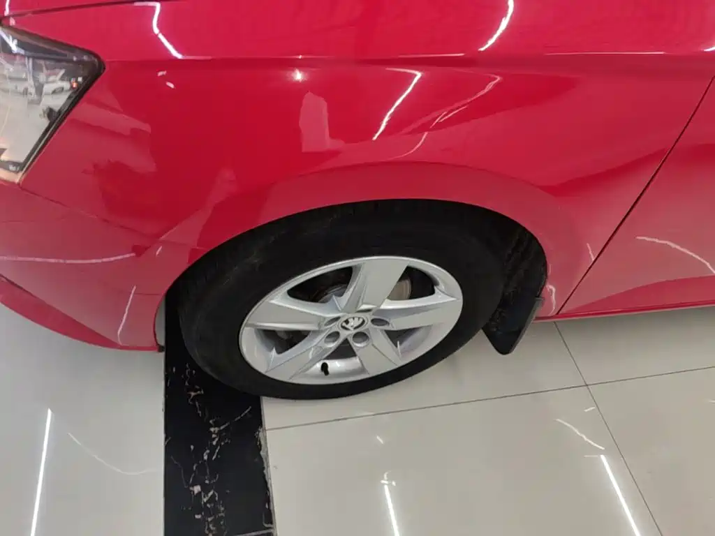 Skoda Fabia — миниатюра 23
