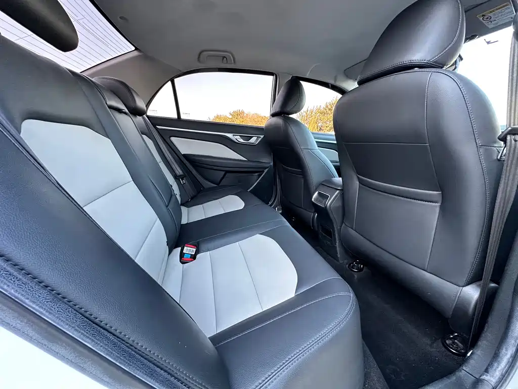 Geely Vision — миниатюра 8