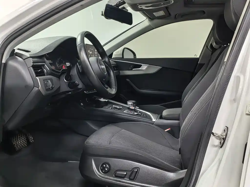 Audi A4L — миниатюра 11