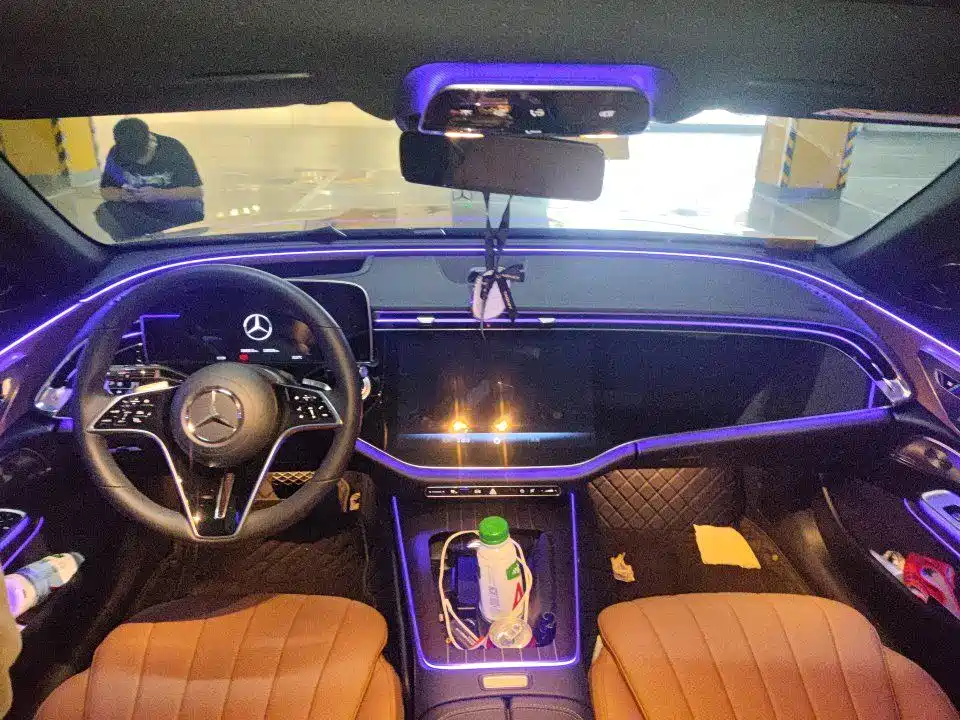 Mercedes-Benz E-Class — миниатюра 4