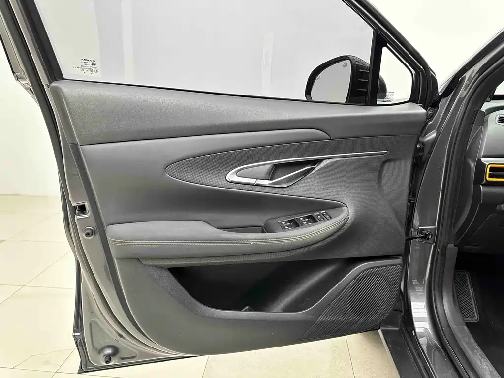 Changan UNI-T — миниатюра 7