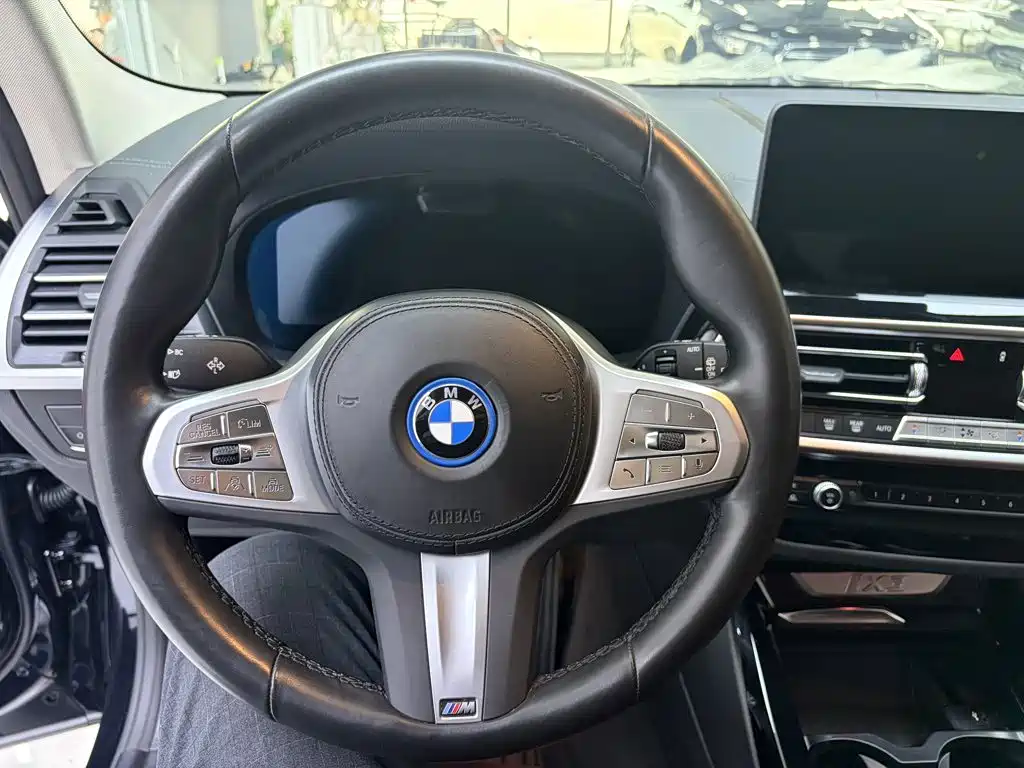 BMW iX3 — миниатюра 10