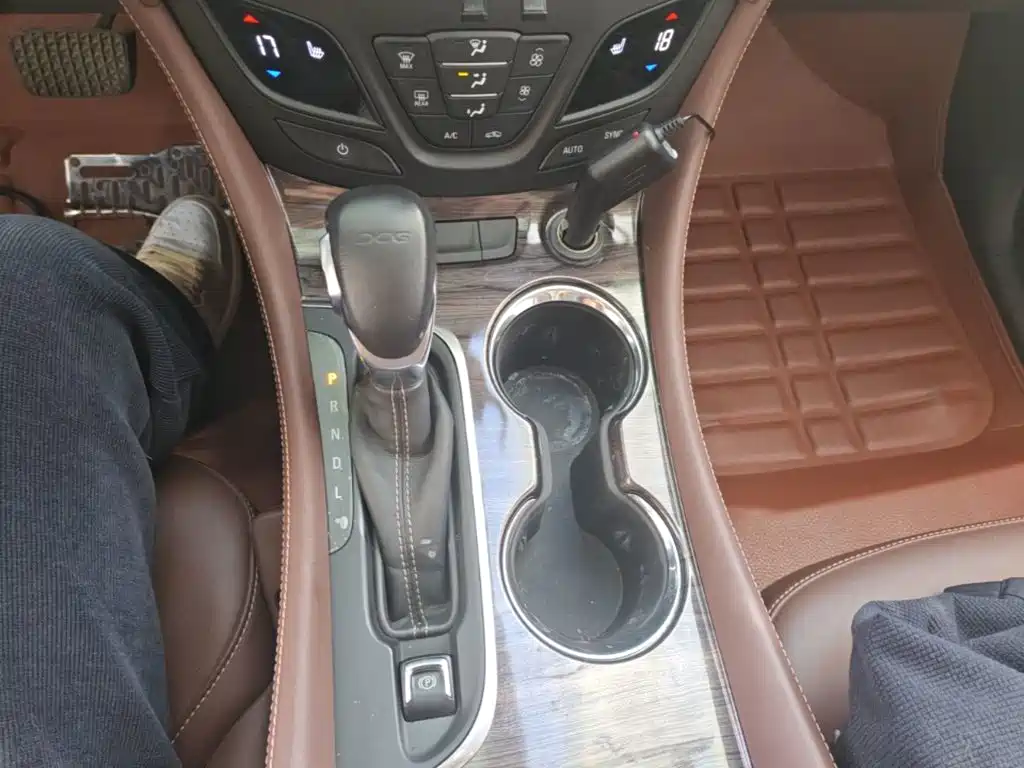 Buick Envision Plus — миниатюра 19