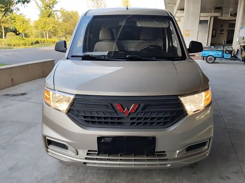 Wuling Hongguang V — миниатюра 3