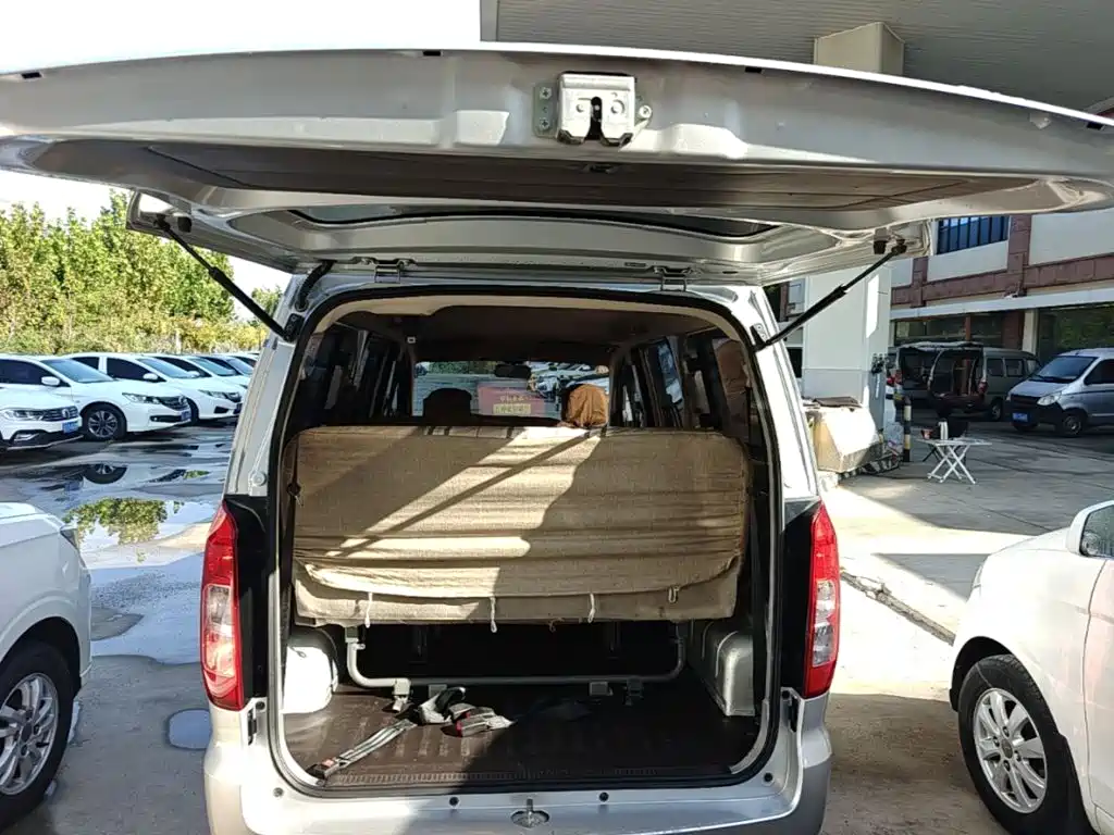 Wuling Hongguang V — миниатюра 19