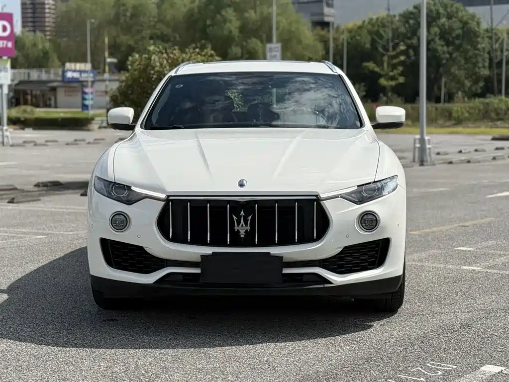 Maserati Levante — миниатюра 2
