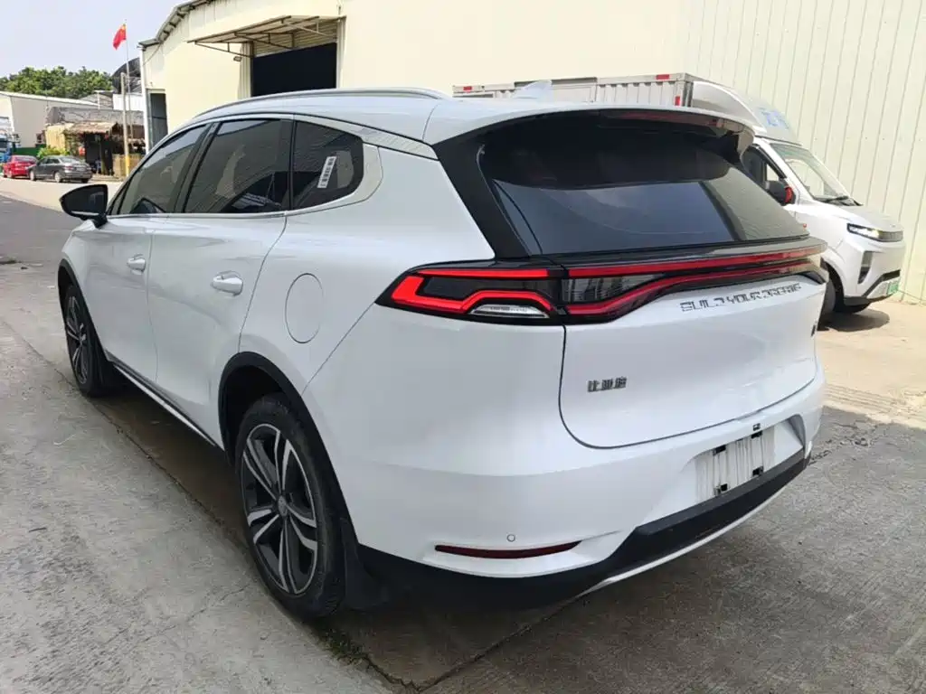BYD Tang — миниатюра 5