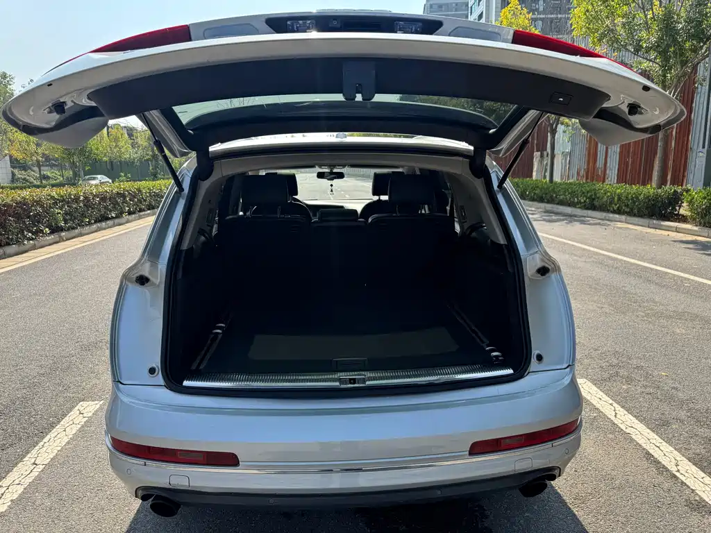 Audi Q7 — миниатюра 16