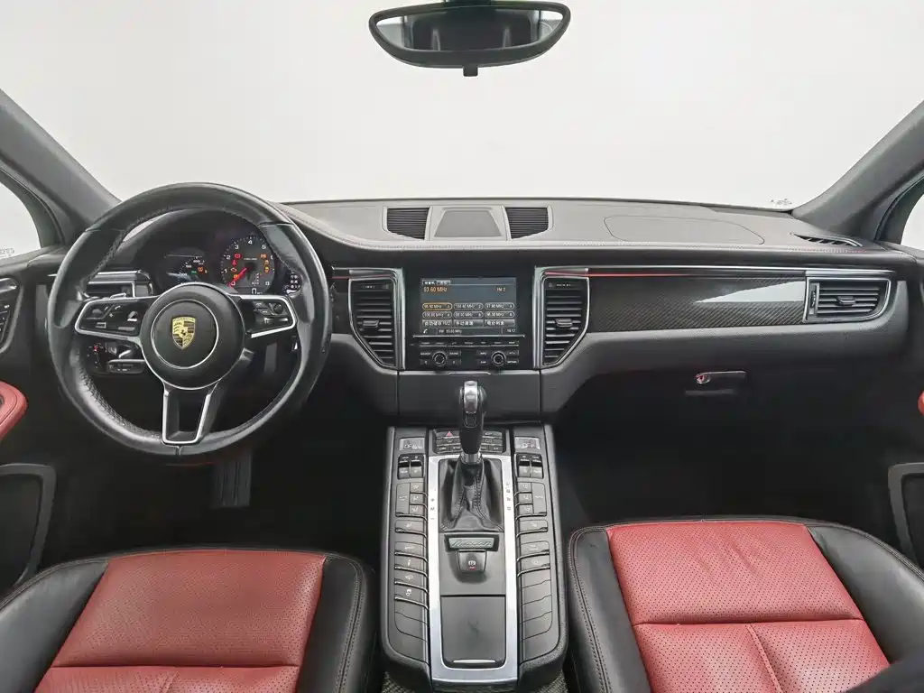 Porsche Macan — миниатюра 5