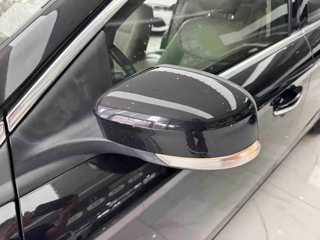 Ford Mondeo — миниатюра 25