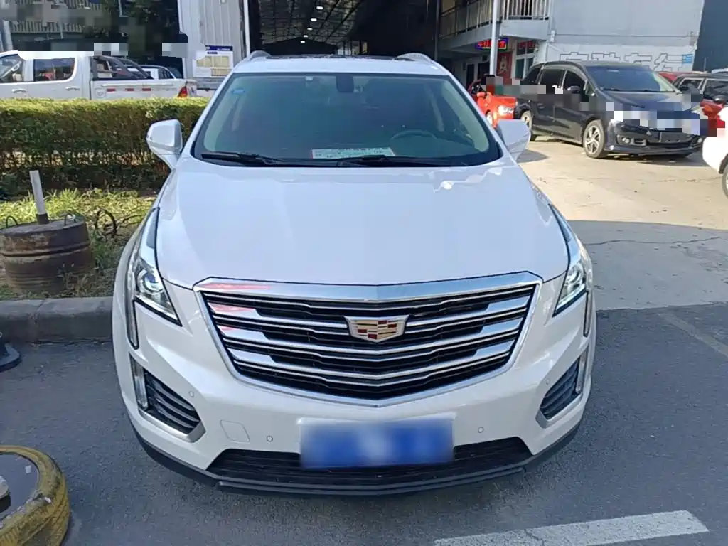 Cadillac XT5 — миниатюра 3