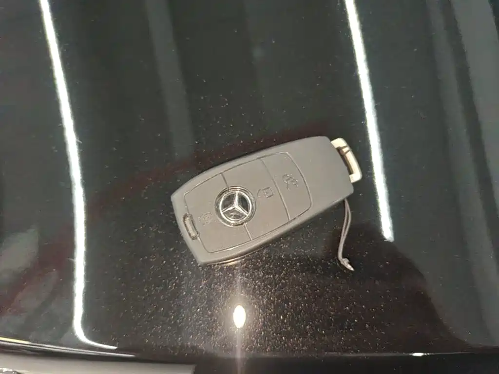 Mercedes-Benz E-Class — миниатюра 9