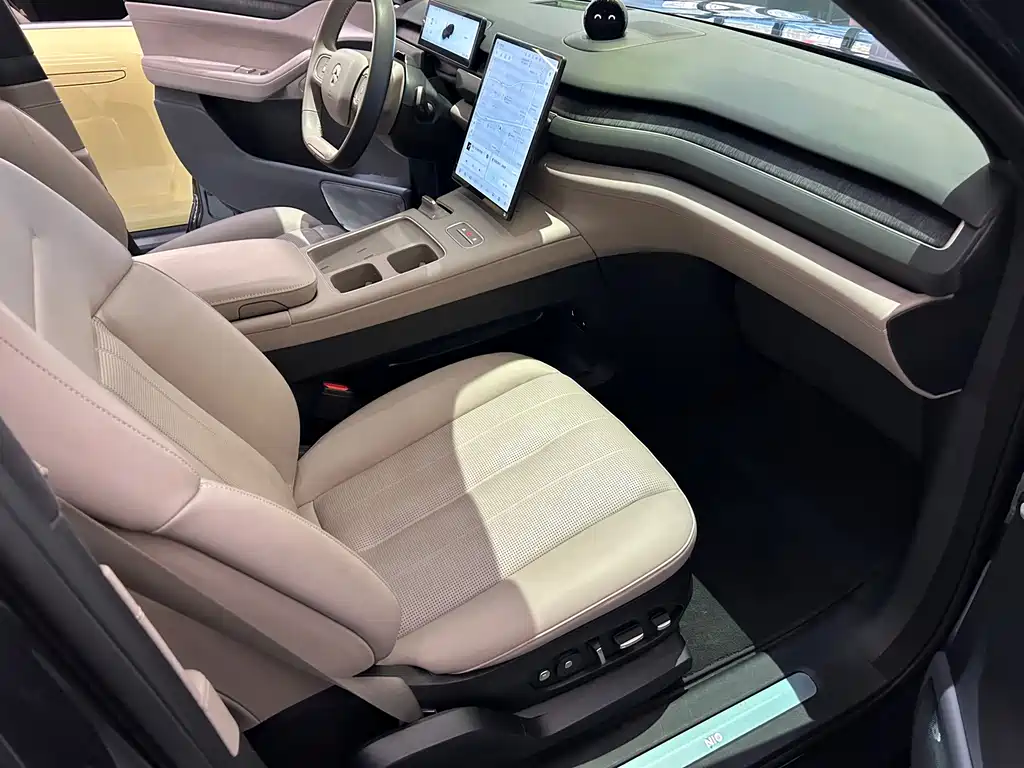 NIO ES8 — миниатюра 8