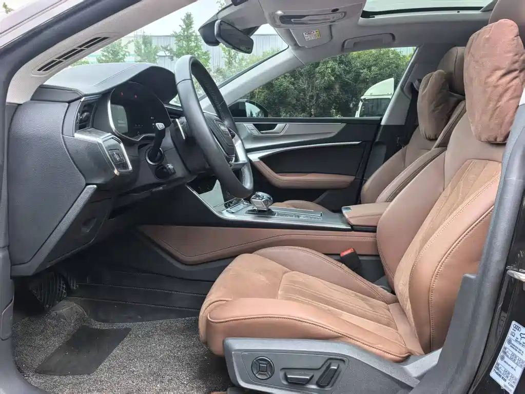Audi A7L — миниатюра 3