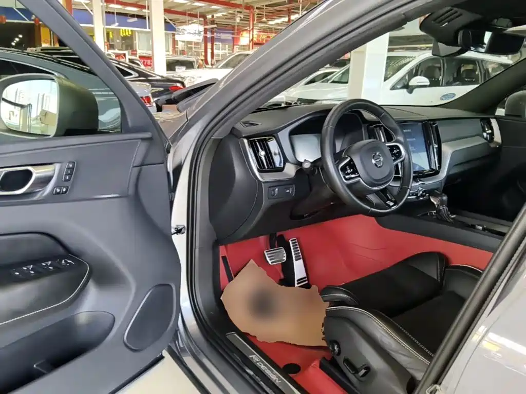 Volvo XC60 — миниатюра 16