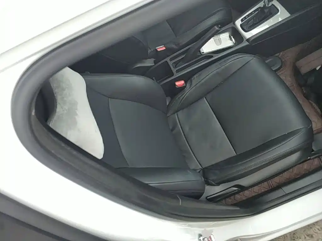 Honda Fit — миниатюра 25