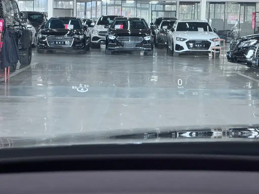 Lexus LS — миниатюра 24