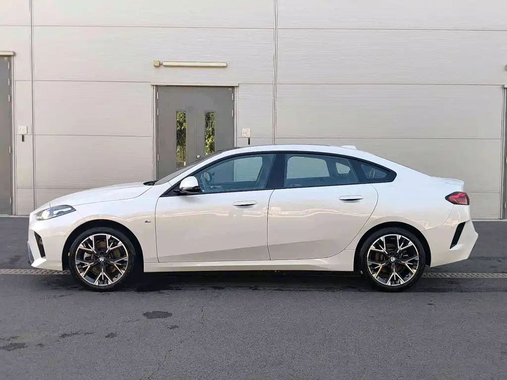 BMW 2 Series — миниатюра 10