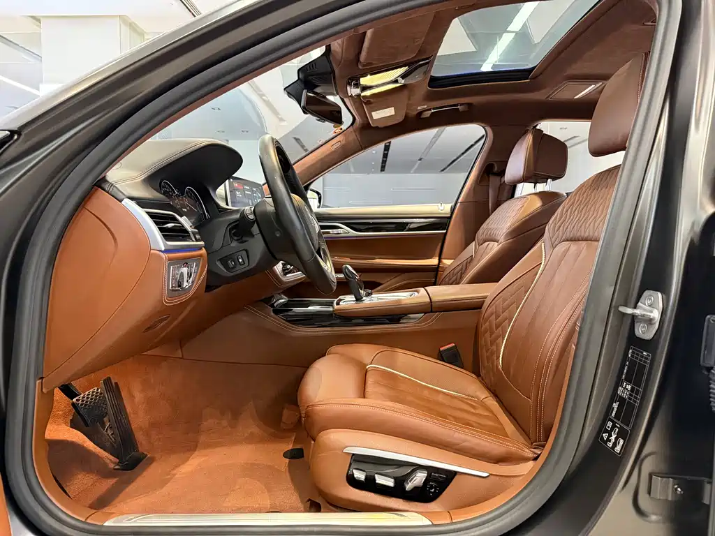 BMW 7 Series 7 2017 M760Li xDrive