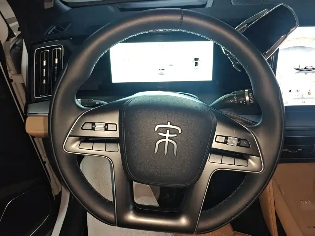 BYD L DM-i — миниатюра 3