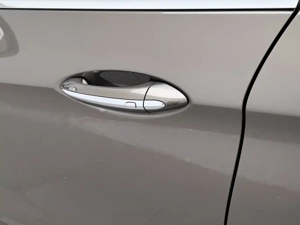 Buick Envision Plus — миниатюра 18